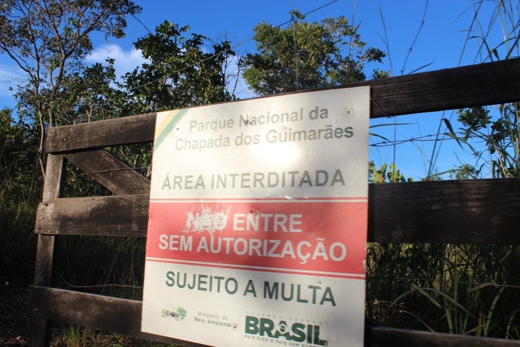 portão e entrada vale do rio claro